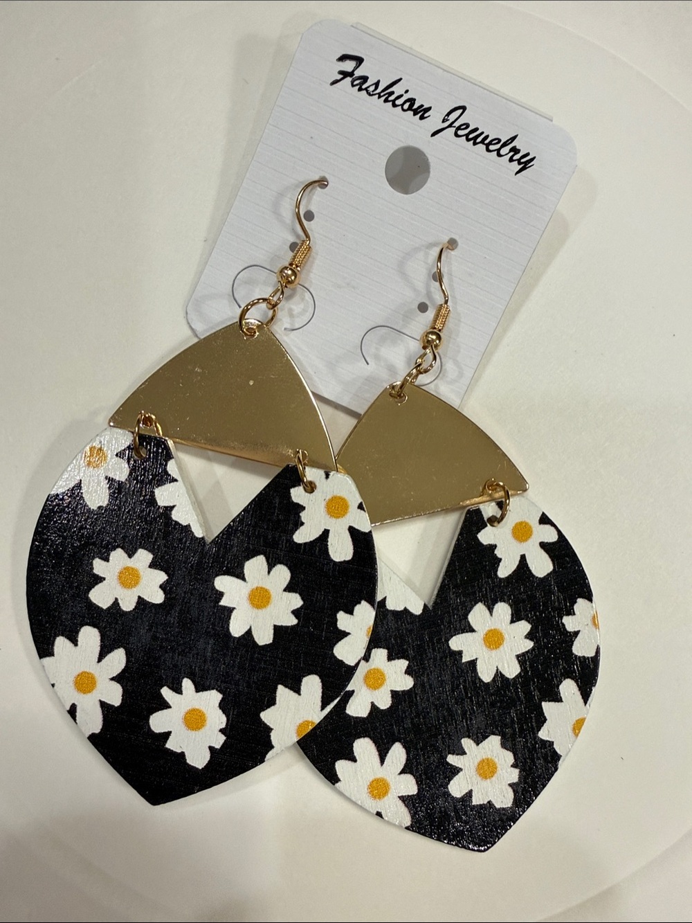 Fashion Jewelry Black Daisy Teardrop Earrings with Gold Accents